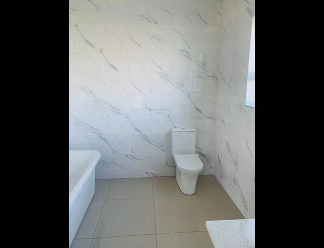 5 BEDROOM HOUSE FOR SALE IN SAVANNAH COUNTRY ESTATE